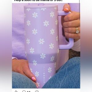 HydroJug  JANE 40 oz Pastel Purple with White Daisy Design BNWT SOLD OUT DROP